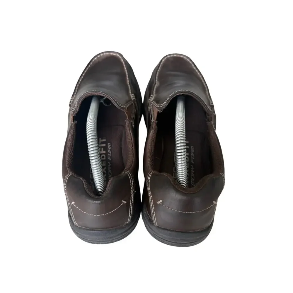 Skechers Men's Relaxed Fit leather slip-on loafers size 9